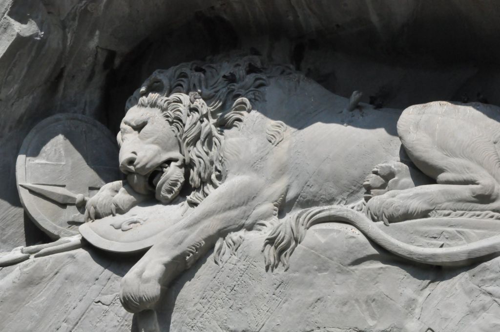 Lucerne Travel Guide - Lion Monument