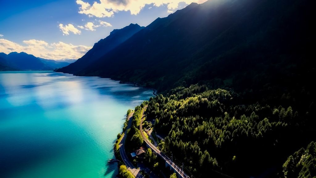 Best lakes in Switzerland - Lake Brienz