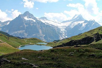 Blausee, Interlaken and alpine villages private guided tour from Luzern