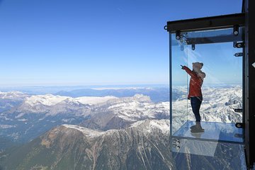 5 day Private Tour of Central Switzerland including Luzern, Grindelwald & Zurich 5 Explore Montreux in 60 minutes with a Local
